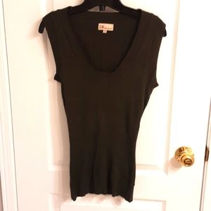 Sweater vest scoop neck